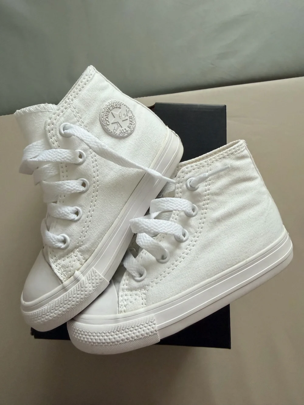 Converse Toddler Boy White High-Top Canvas Sneaker | Size 7 | New